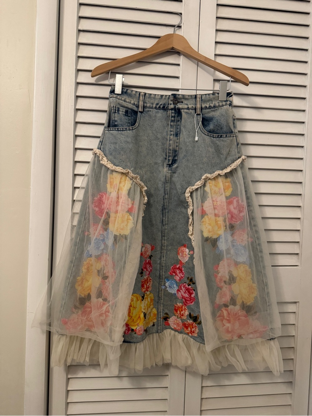 New Boutique Upcycled Denim Tulle Midi Skirt Floral Lace Overlay Boho Size M